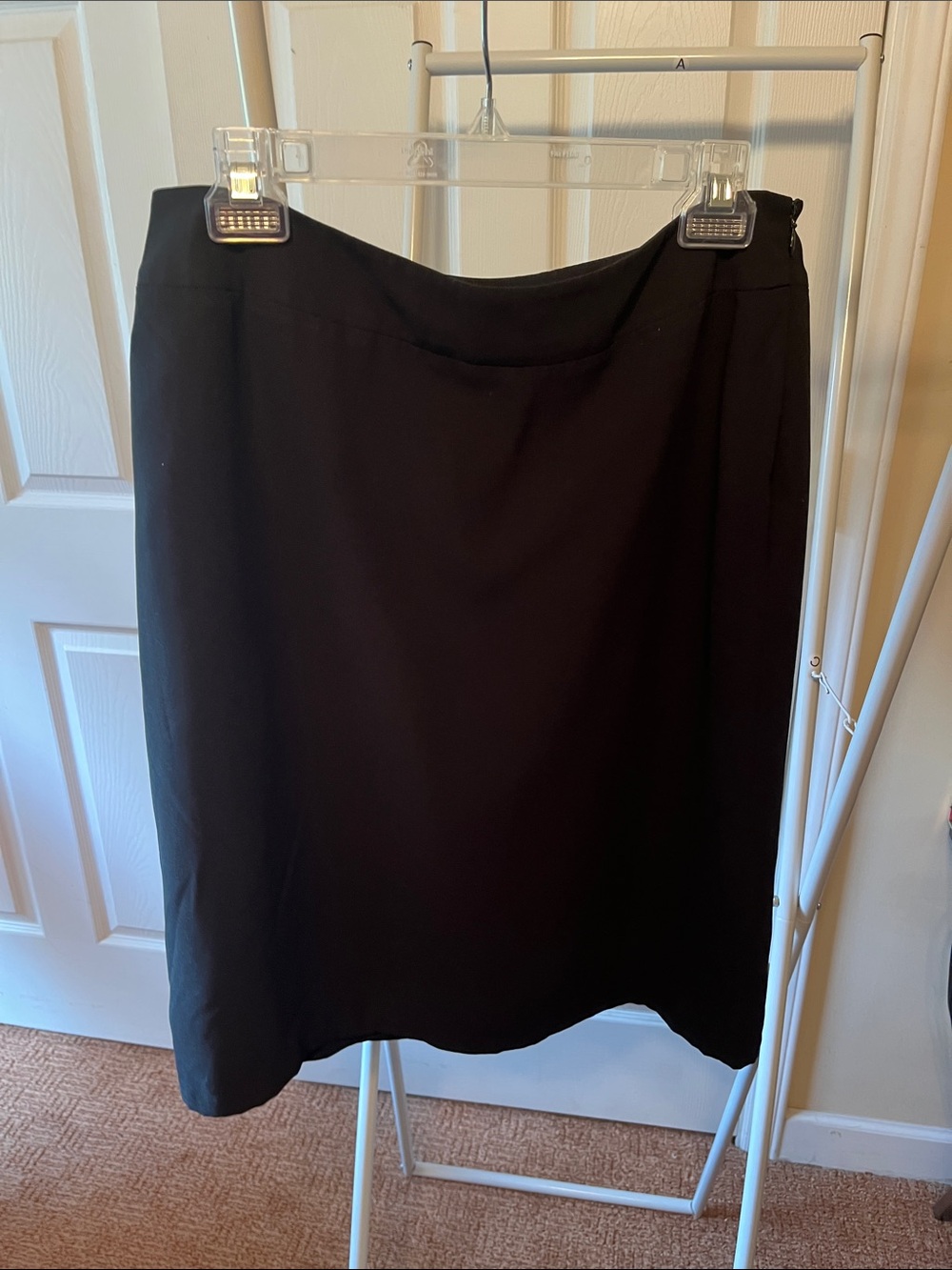 Classic Black Women's Pencil Skirt waist 17”across with lining